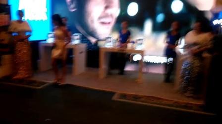 花店老板接到52000元大订单,结果背了“洗钱”的锅
