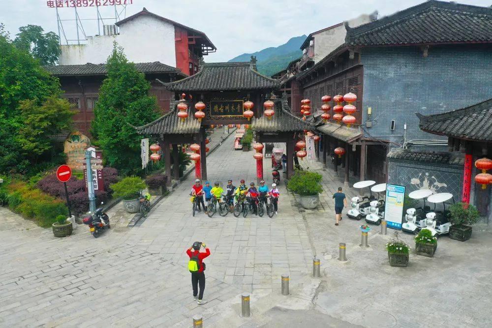 宁夏自治区邮政公司原总经理马赞福被公诉